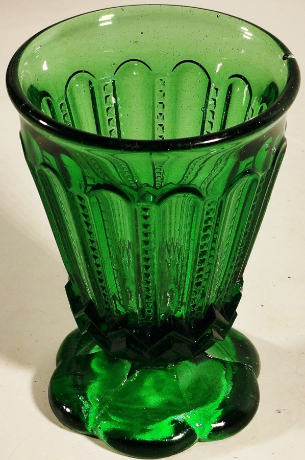 1930 PORTLEUX URANYUM YESİL AYAKLI ETLİ KALIN CAM BARDAK