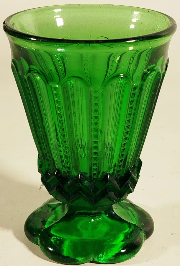 1930 PORTLEUX URANYUM YESİL AYAKLI ETLİ KALIN CAM BARDAK