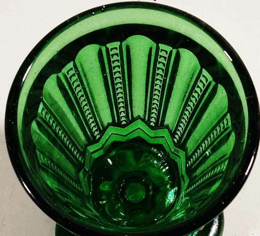 1930 PORTLEUX URANYUM YESİL AYAKLI ETLİ KALIN CAM BARDAK