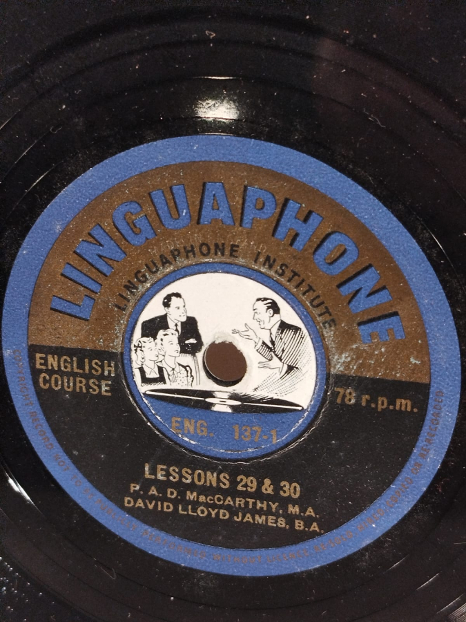 LİNGUAPHONE TAŞ PLAK İNGİLİZCE DERS KAGIT KAPAK VE PLAK COK TEMİZ    