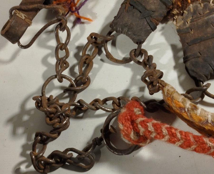 SAMAN YORUK DEVE BOYUNDURUK TAMAMI KOK BOYA YUN KECE EL YAPIM