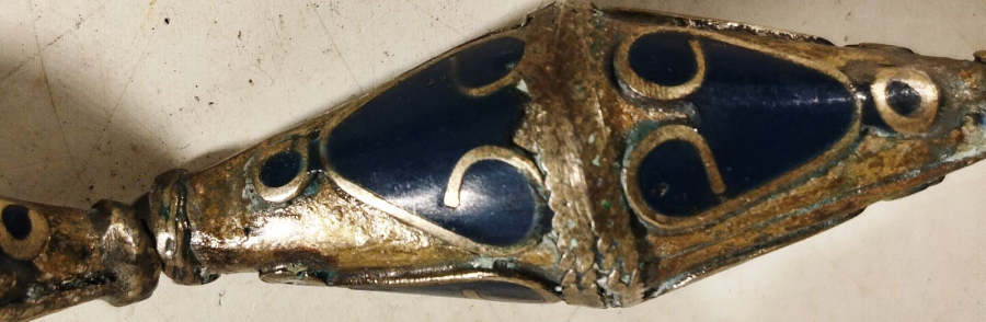 1950 PİRİNC UZERİ SICAK MİNELİ CİFT KONIK FORMDA EL YAPIM OZEL TASARIM BAYAN KOLYE