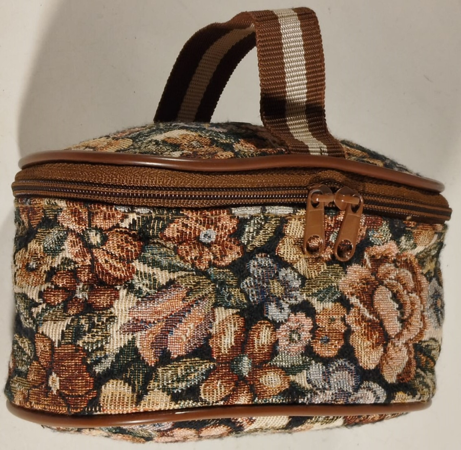 1970 GOBLEN CANTA CİFT CEKME FERMUARLI TASİMA KULPLU