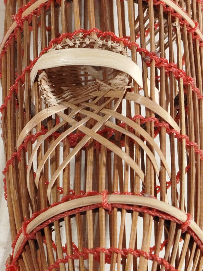 BALIK YAKALAMA DURGUN  SULAR NEHİR DERE GÖL İÇİN BAMBU EL YAPIM BALIK YAKALAMA TUZAK