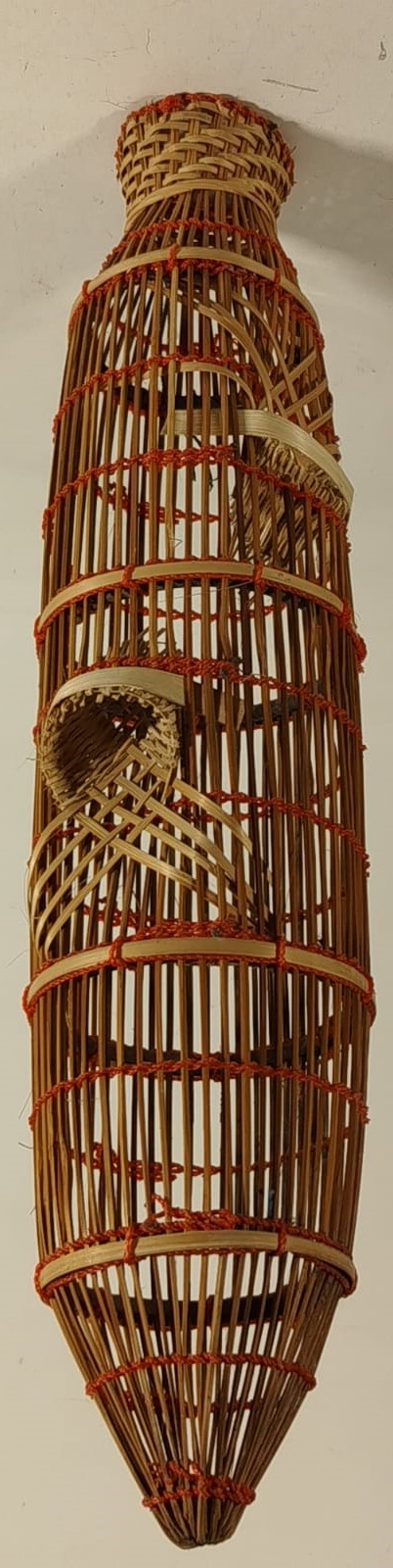 BALIK YAKALAMA DURGUN  SULAR NEHİR DERE GÖL İÇİN BAMBU EL YAPIM BALIK YAKALAMA TUZAK