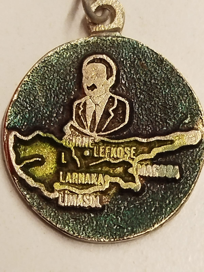 1975 CUMHURİYET HALK PARTİSİ GENEL BASKANI BULENT ECEVİT KARAOGLAN KIBRIS FATİHİ