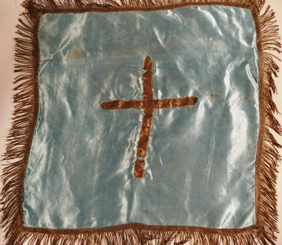 KİLİSE VAFTİZ BEBEK ÖRTUSU İPEK KENARLAR SACAKLI