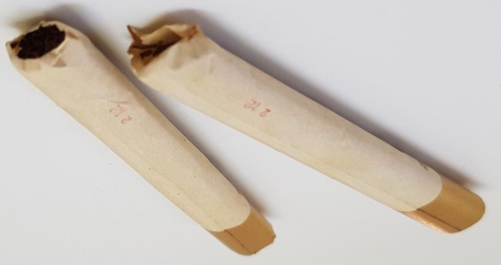 OSMANLI DÖNEMİ ALTIN UCLU İKİ ADET  REGİE TURQUE SELAM İÇİLMEMİŞ SİGARA  