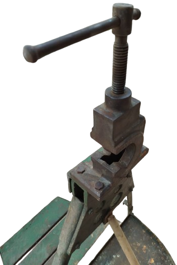 1940 MENGENE TESİSATCI DEMİRCİ SEYYAR ACILIR KAPANIR TASINABİLİR USTA TEZGAHI