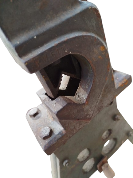 1940 MENGENE TESİSATCI DEMİRCİ SEYYAR ACILIR KAPANIR TASINABİLİR USTA TEZGAHI