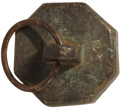 OSMANLI ALTI KOSELİ BRONZ AGIRLIK  KULPLU BİR OKKA UZERİ CİFT HİLAL