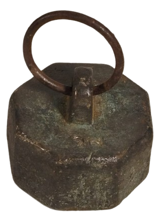 OSMANLI ALTI KOSELİ BRONZ AGIRLIK  KULPLU BİR OKKA UZERİ CİFT HİLAL