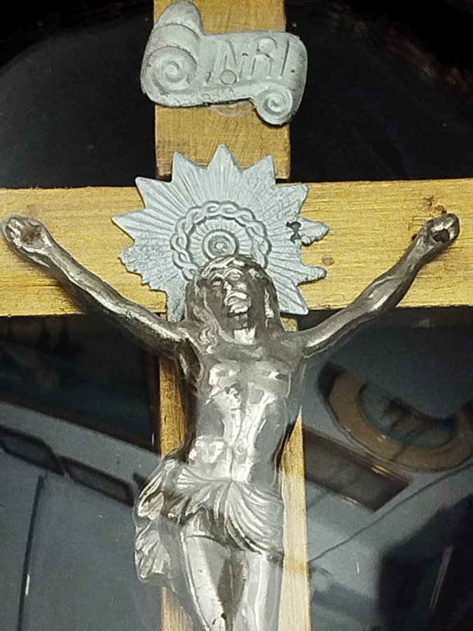 1920 ALTIN VARAK AHSAP CERCEVESİNDE OVAL BOMBELİ CAM HZ İSA