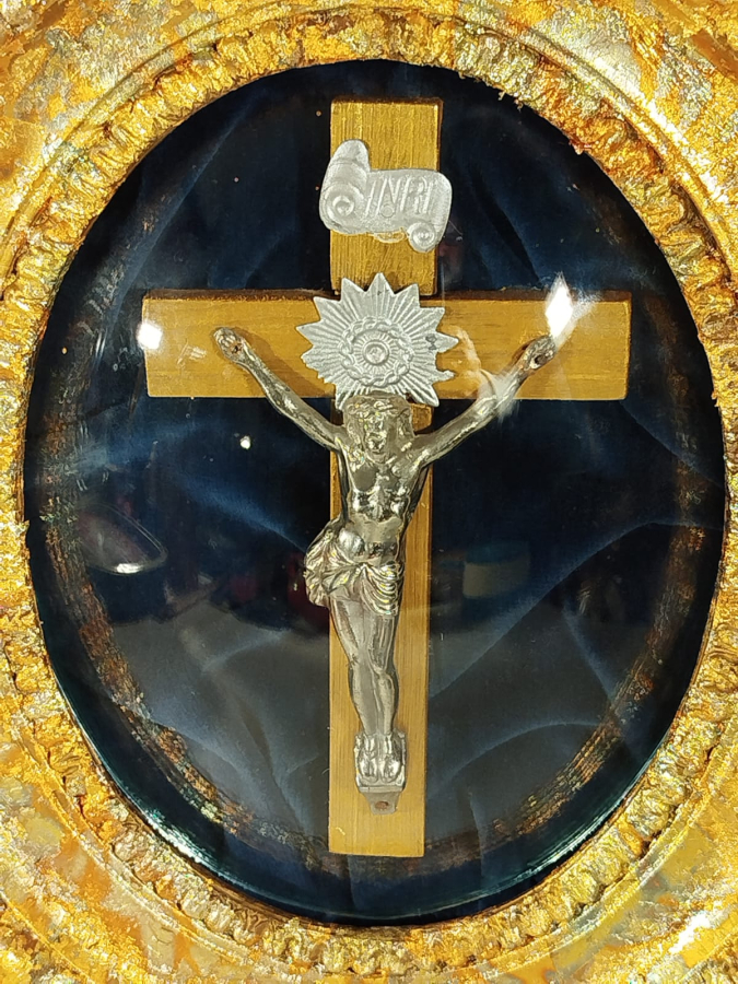 1920 ALTIN VARAK AHSAP CERCEVESİNDE OVAL BOMBELİ CAM HZ İSA