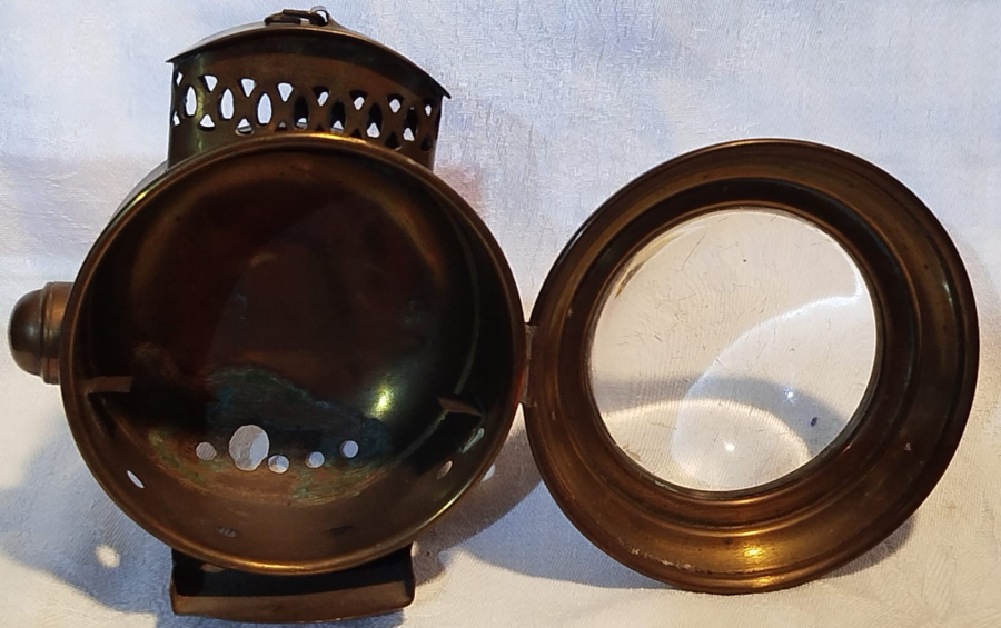 1930 PİRİNC  FAYTON İC KABİN AYDINLATMA FENERİ VE SEYYAR YOLCUYA YOL GÖSTEREREN