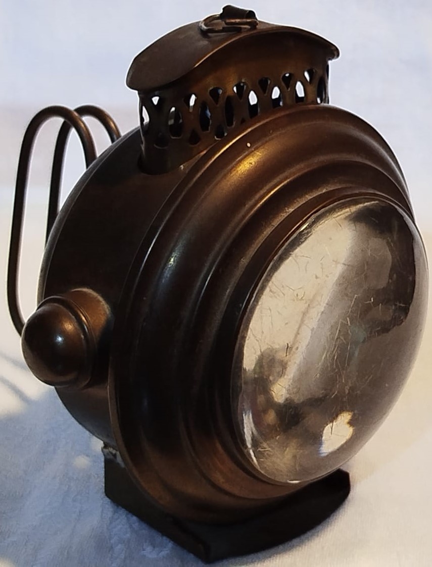 1930 PİRİNC  FAYTON İC KABİN AYDINLATMA FENERİ VE SEYYAR YOLCUYA YOL GÖSTEREREN