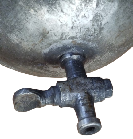 OSMANLI EL DÖGME BAKIR PİRİNC MUSLUKLU SEYYAR GEZİCİ SOKAK BERBERLERİN KULLANDIGI CESME