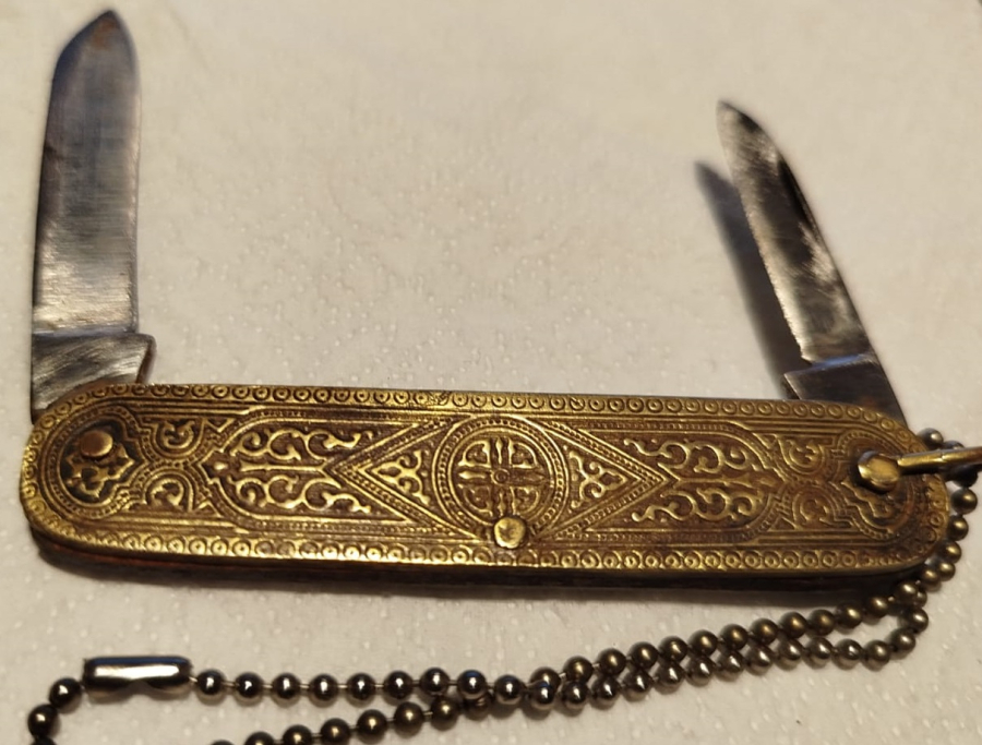 1950 ORJİNAL SÜRMENE EL DÖGME CİFT AGIZLI CELİK CAKI PASLANMAZ VE DIŞ KISMI PİRİNC