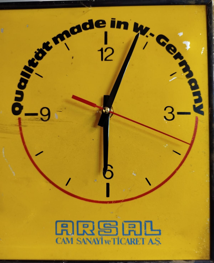 HEJALUX AUTOLAMPEN ARSAL CAM SANAYİ VE TİCARET AS OTO LAMBA REKLAMLI TENEKE DUVAR SAATİ