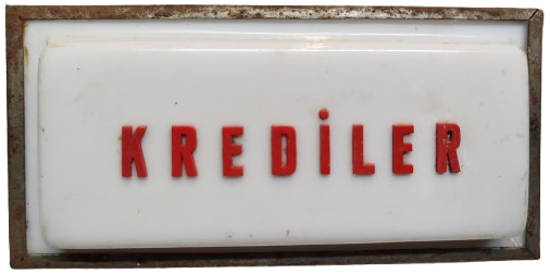 1950 BANKA İŞLEM YAPILAN KREDİLER BOLUMUNU GOSTEREN ISIKLI TABELA