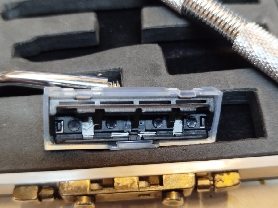 SEYEHAT BAKIM TRAŞ SETİ ALÜMİNYUM CANTASINDA 