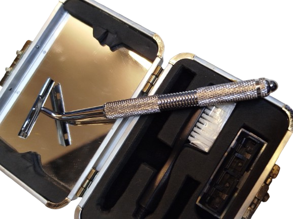 SEYEHAT BAKIM TRAŞ SETİ ALÜMİNYUM CANTASINDA 