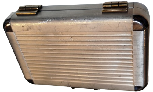 SEYEHAT BAKIM TRAŞ SETİ ALÜMİNYUM CANTASINDA 