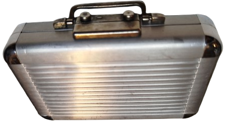 SEYEHAT BAKIM TRAŞ SETİ ALÜMİNYUM CANTASINDA 