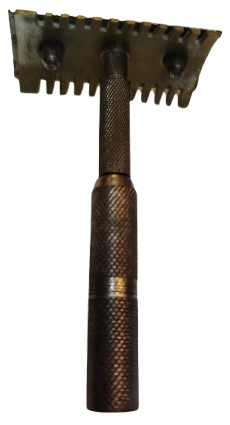 1920 İNGİLİZ SEYEHAT TRAŞ MAKİNE SI METAL KAPAKLI KUTUSUNDA SÖKÜLÜK TAKILABİLEN 5 PARCALIK TAKIM