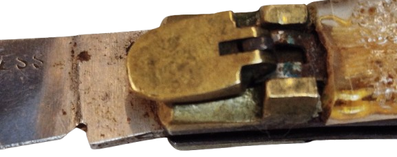 İRAN ZENCEN DIŞI POLİ BASKILI DIŞ KAB YARIM SUSTALI YAN ÇIKMA ÇAKI STAINLESS 