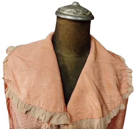 OSMANLI İPEK PEMBE KUSAKLI SABAHLIK YAKALAR KOLLAR VALONLU