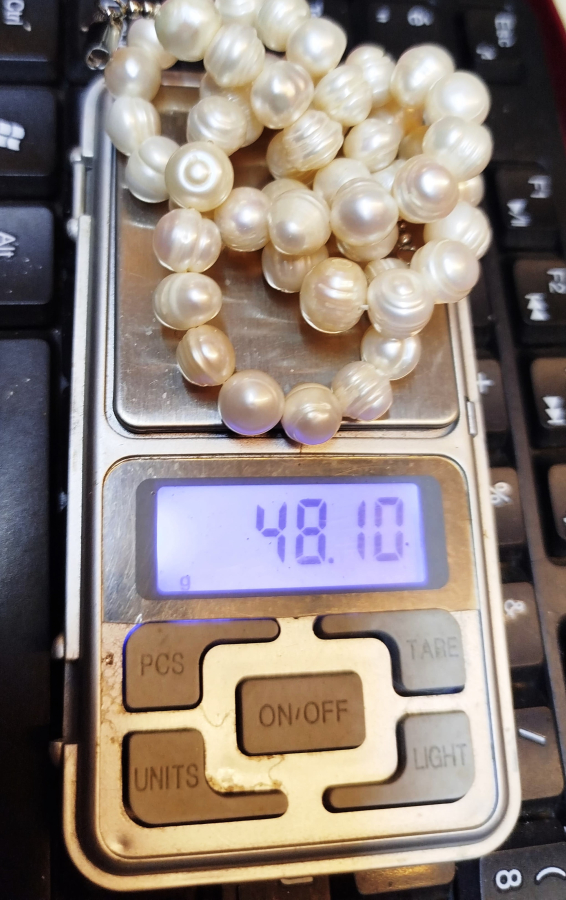 ORJINAL BAROK BEYAZ RENK İNCİ BAYAN KOLYE 51 İNCİ TANESİNDEN OLUSMAKTA