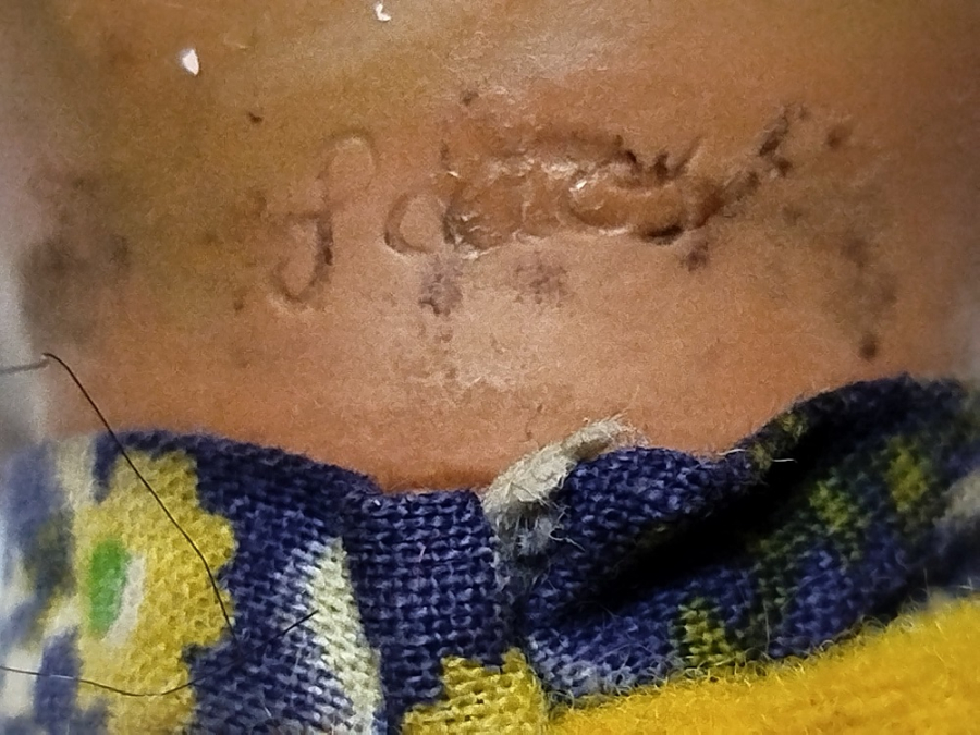 1970 FATOS BEBEK EL YAPIM SAPKALI ETEK ELBİSELİ  PAMUK DOLGULU OYUNCAK 