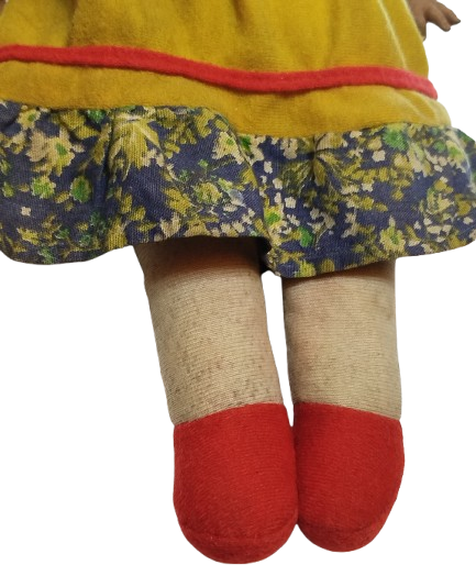 1970 FATOS BEBEK EL YAPIM SAPKALI ETEK ELBİSELİ  PAMUK DOLGULU OYUNCAK 