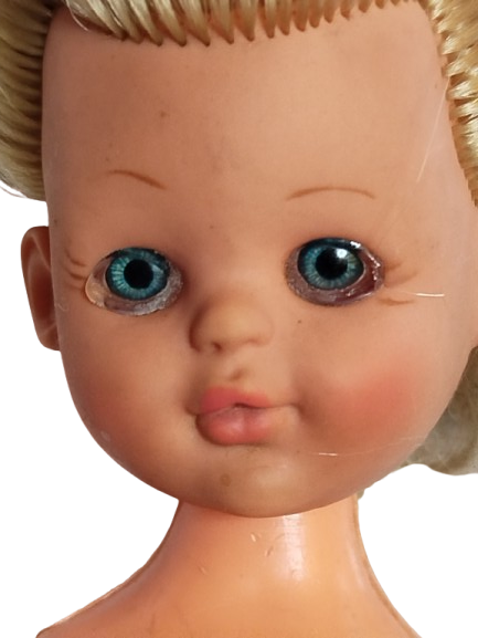 1976 İTALYAN BEBEK ELBİSELİ FUL AKSESUARLI OYUNCAK KIZ 