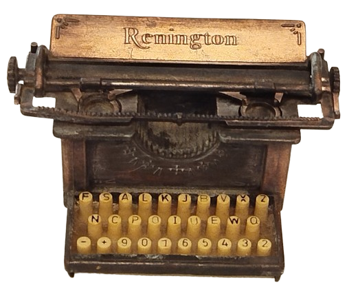 1970 MİNYATÜR METAL  REMİNGTON MODELİ DAKTİLO FORMUNDA  KALEMTRAS 