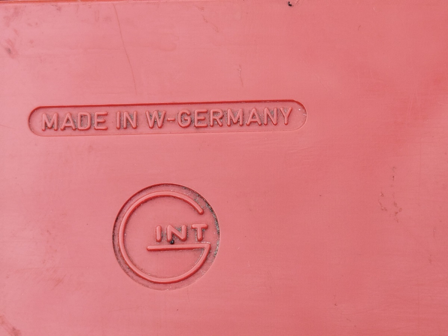 1960 GRUNDIG MİCRO BOY 201  RADİO HARİCİ HOPORLOR KABİNLİ MODEL