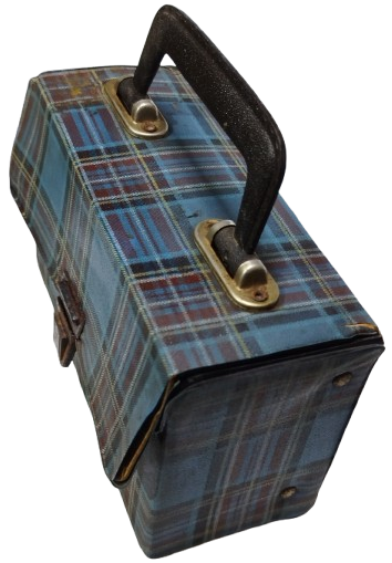 1970 ONLU KASET TASIMA CANTASI  MAVİ KARELİ VİNLEKS KAPLAMA UZERİ