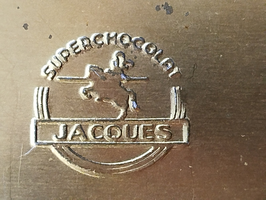 SUPER CHOCOLAT JACQUES TENEKE KAPAKLI RESİMLİ KİLİTLİ KUTU BELCİKA