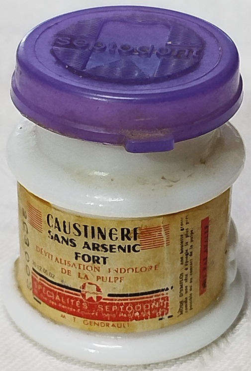 1920 OPAL CAM SİSE SEPTODONT CAUSTINERP SANS ARSENİC FORT DİS BEYAZLATICI