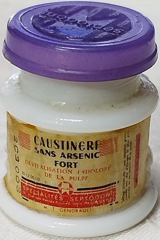 1920 OPAL CAM SİSE SEPTODONT CAUSTINERP SANS ARSENİC FORT DİS BEYAZLATICI