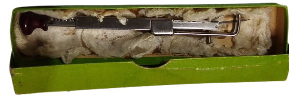 1930 LA FEE DU FOYER MEKANİK EL NAKIS İŞLEME MAKİNESİ ORJİNAL KUTUSUNDA 