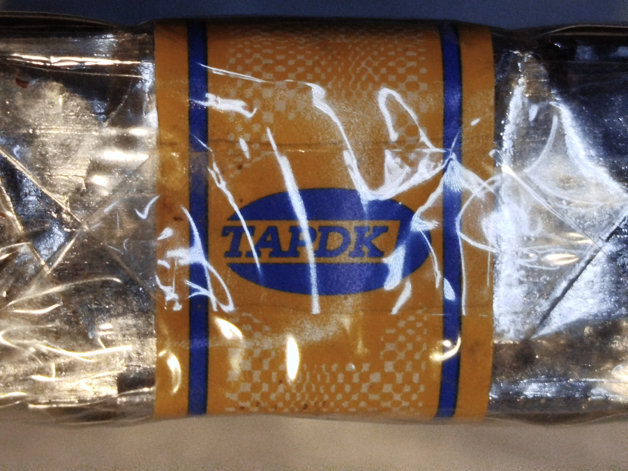 ASKER SIGARASI ACILMAMIS DOLU PAKET 100 MM 20  FİLİTRELİ YUVARLAK SİGARA TEKEL 