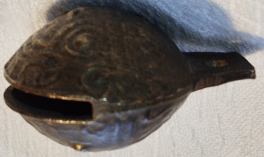 OSMANLI BRONZ ÜZERİ İSLEMELİ GORA CAN GENELDE GELDİGİ BELLİ OLMASI İCİN EVCİL HAYVANLARDA KULLANILAN