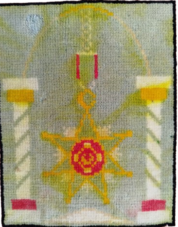 MİNYATUR UFAK SACAKLI İPEK UZERİ MADALYA DESENLİ HALI