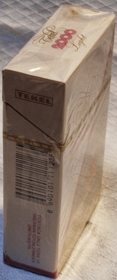 TEKEL 2000 LİGHT SİGARASI FİLTRELİ DOLU PAKET TEKEL SIGARA FABRİKALARINDA URETİLMİSTİR