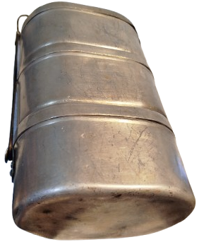 1960 SEFERTASI İŞE GİDERKEN KULLANILAN UCLU YEMEK KABI ALİMÜNYUM YEMEK KOYULAN KAPAKLI MALKOC DAMGALI 