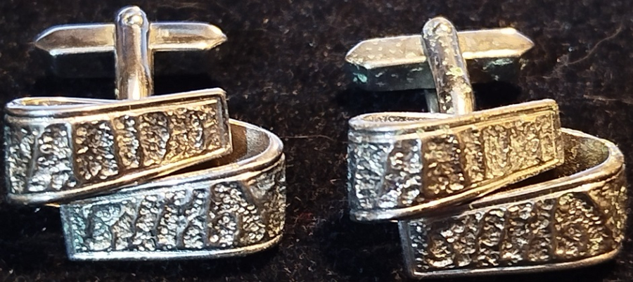  METAL PIRILTILI KABARTMA DESENLİ DEKORATİF KATLAMA GÖRSELLİ GÖMLEK MANSET KOL DUGMESİ