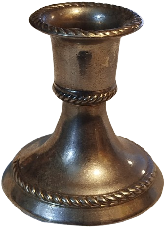 1970 ALMAN GÜMÜŞÜ CİFT MUMLUK İKİ ADET ÜZERİ FIRFIRLI ŞAMDAN ALT TARAFLAR KADİFE