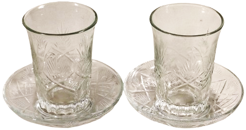 1970 İKİ ADET TİRYAKİ CAY BARDAGI VE TABAGI DOKME CAMDAN YAPILMA